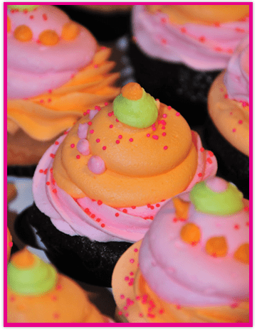 https://cupcakecharlies.com/wp-content/uploads/2022/10/customorderpic_1666713590.png